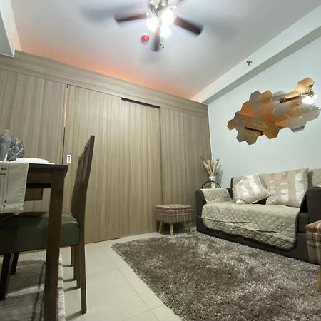 Cozy Condo Near Mall Of Asia 파사이 외부 사진